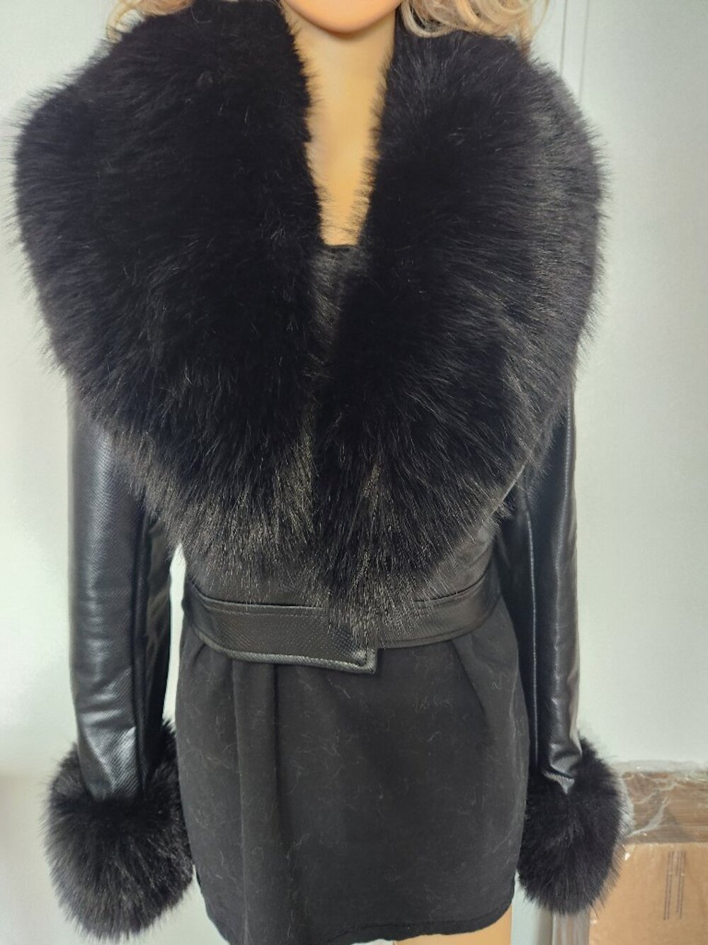 #763 Poly leather/faux fur